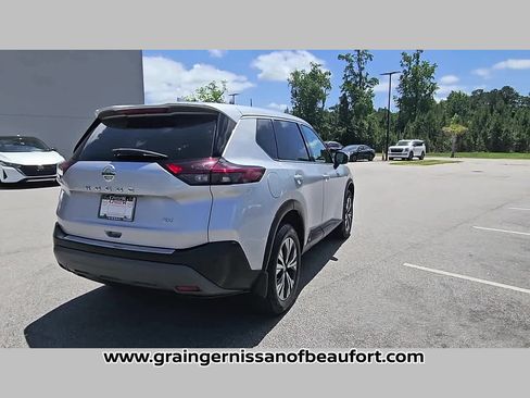 Used 2021 Nissan Rogue SV FWD image 30