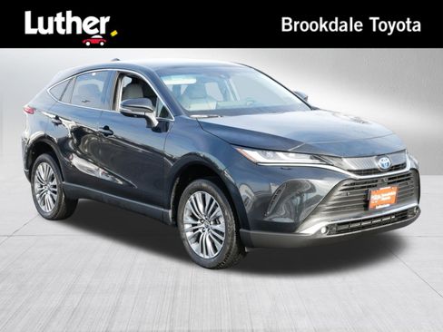 Used 2024 Toyota Venza Limited image 1