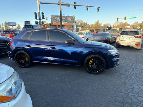 Used 2018 Audi SQ5 Premium Plus w/ S Sport Package image 8