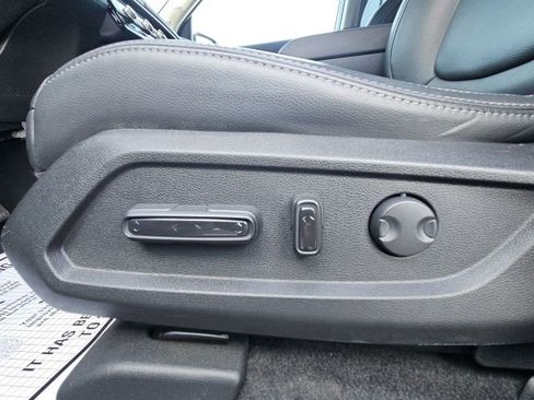 Certified 2023 Honda Pilot Touring image 25