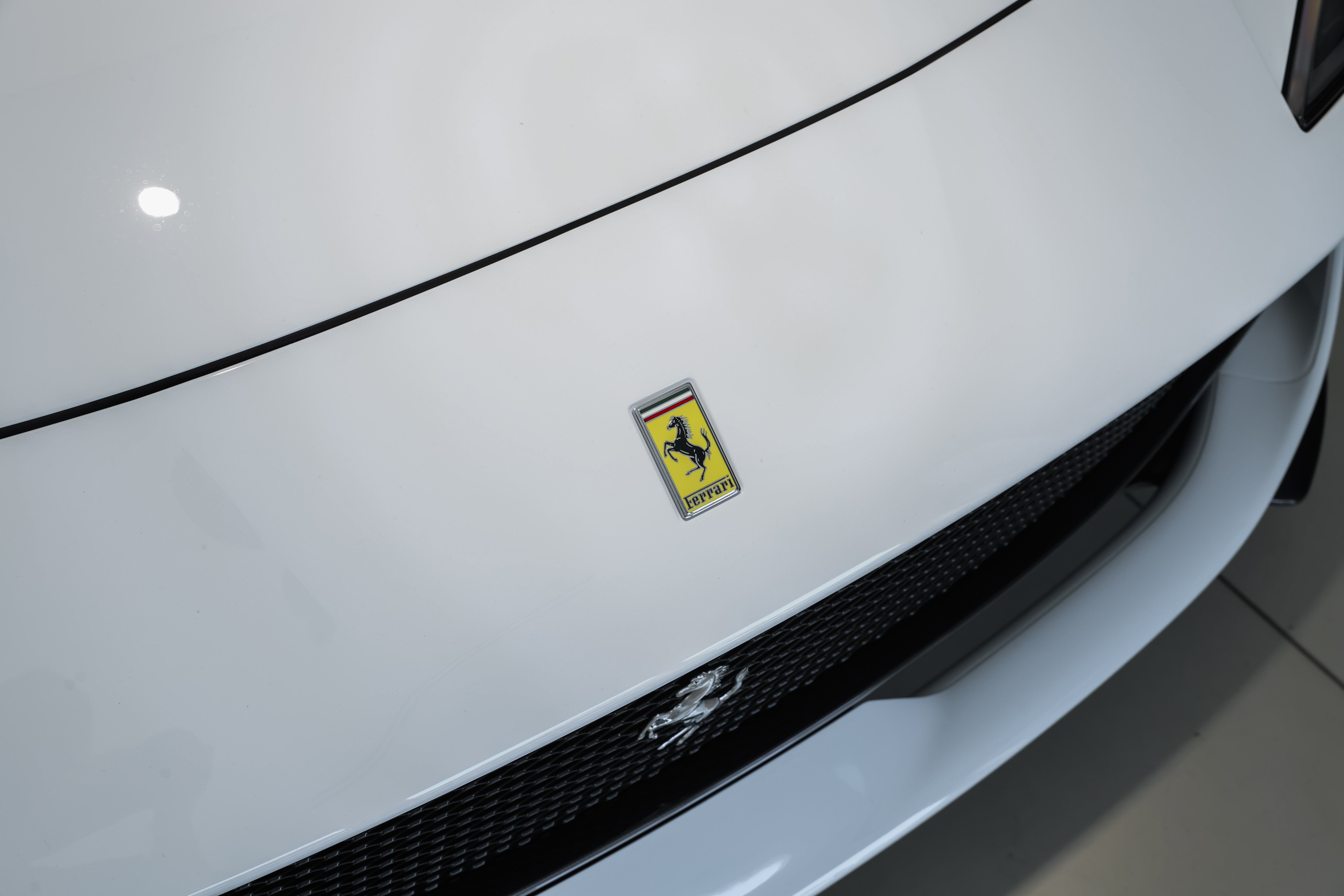 Used 2023 Ferrari 812 GTS RWD image 12