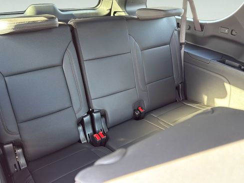 Used 2026 Chevrolet Suburban High Country w/ Sun And Tow Package image 12
