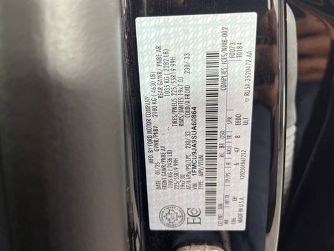 Used 2025 Ford Escape Platinum image 36