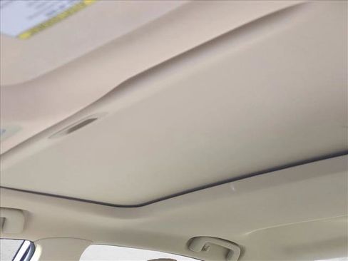 Used 2018 Toyota Avalon Touring image 16