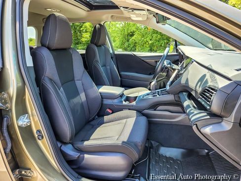 Certified 2025 Subaru Outback Premium w/ Popular Package #1A AWD/4WD image 35