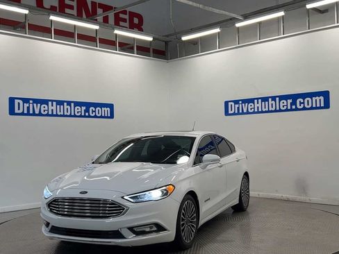 Used 2018 Ford Fusion Titanium FWD image 4