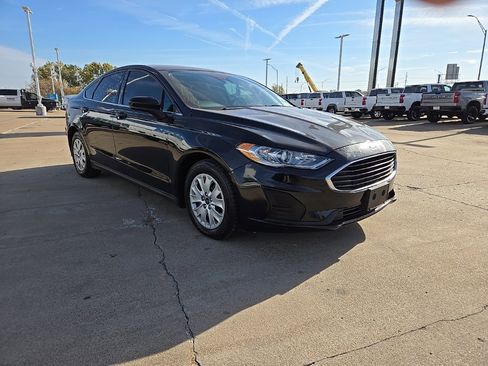 Used 2020 Ford Fusion S image 7