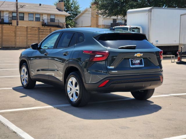 Used 2026 Chevrolet Trax LS FWD image 3