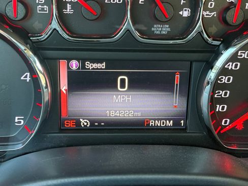 Used 2015 GMC Sierra 2500 SLT w/ Duramax Plus Package AWD/4WD image 12