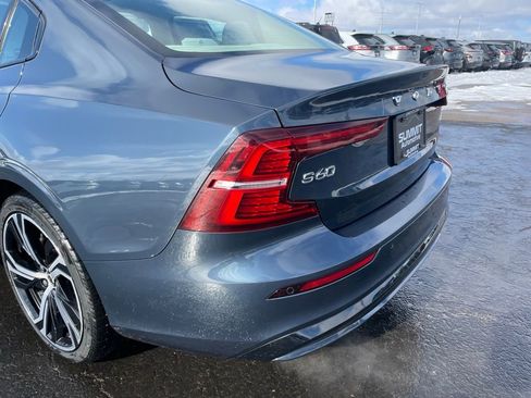 Used 2024 Volvo S60 B5 Core image 31