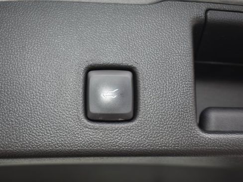 Used 2023 Ford Escape Platinum image 38