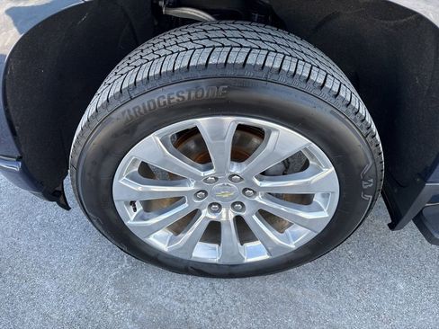 Used 2019 Chevrolet Silverado 1500 High Country image 10