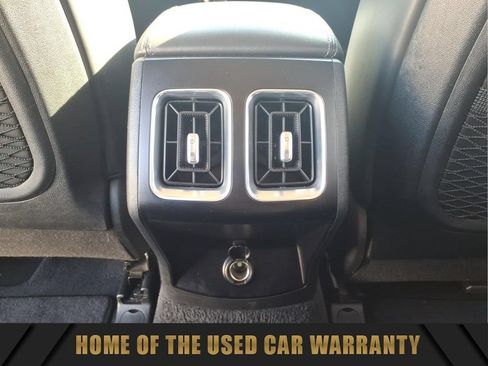 Used 2025 Kia Sorento S FWD image 30