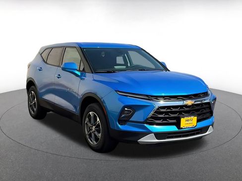 Used 2026 Chevrolet Blazer LT AWD/4WD image 4