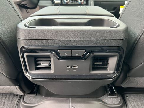 New 2026 GMC Sierra 2500 AT4 w/ AT4 Premium Plus Package AWD/4WD image 19