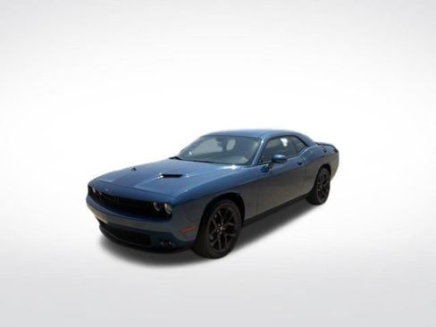 Used 2020 Dodge Challenger SXT w/ Blacktop Package RWD image 7