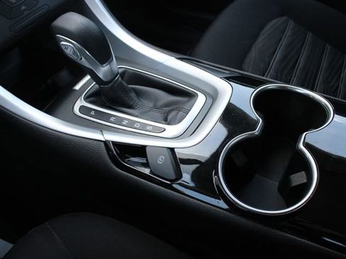 Used 2016 Ford Fusion SE image 17