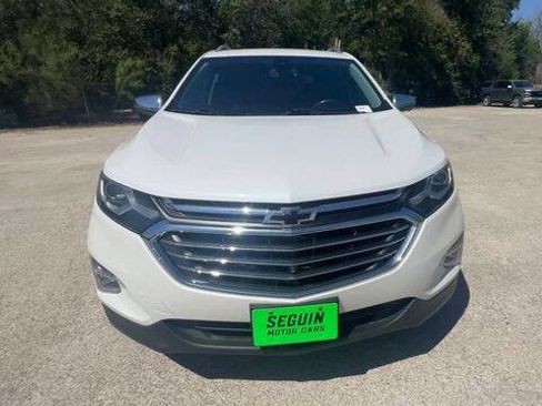 Used 2019 Chevrolet Equinox Premier image 3