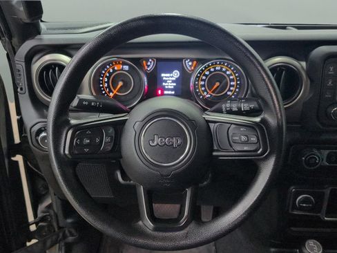 Used 2021 Jeep Wrangler Sport AWD/4WD image 9