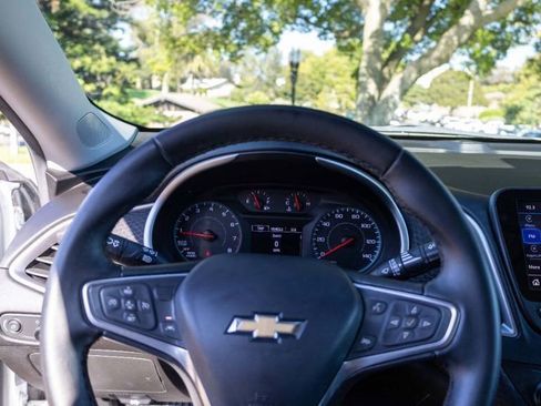 Used 2023 Chevrolet Malibu RS image 36