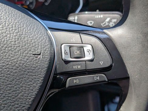 Used 2020 Volkswagen Jetta SE w/ SE Cold Weather Package FWD image 22