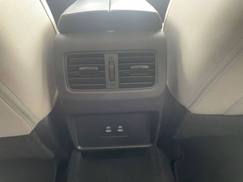 Used 2024 Nissan Rogue SV image 24