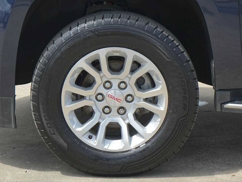 Used 2018 GMC Yukon SLE w/ Convenience Package image 7