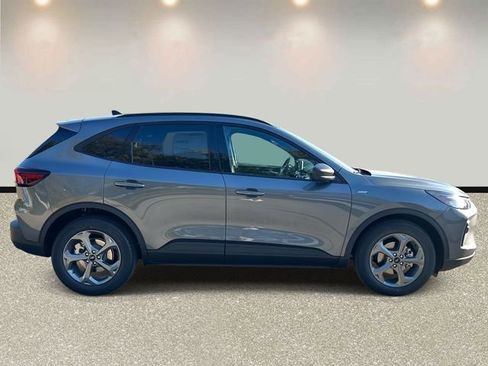 New 2026 Ford Escape ST-Line FWD image 4
