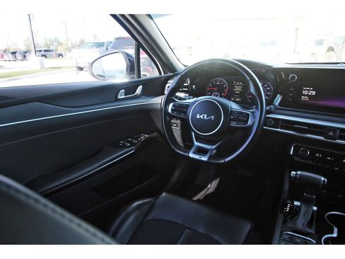 Used 2022 Kia K5 GT-Line image 12