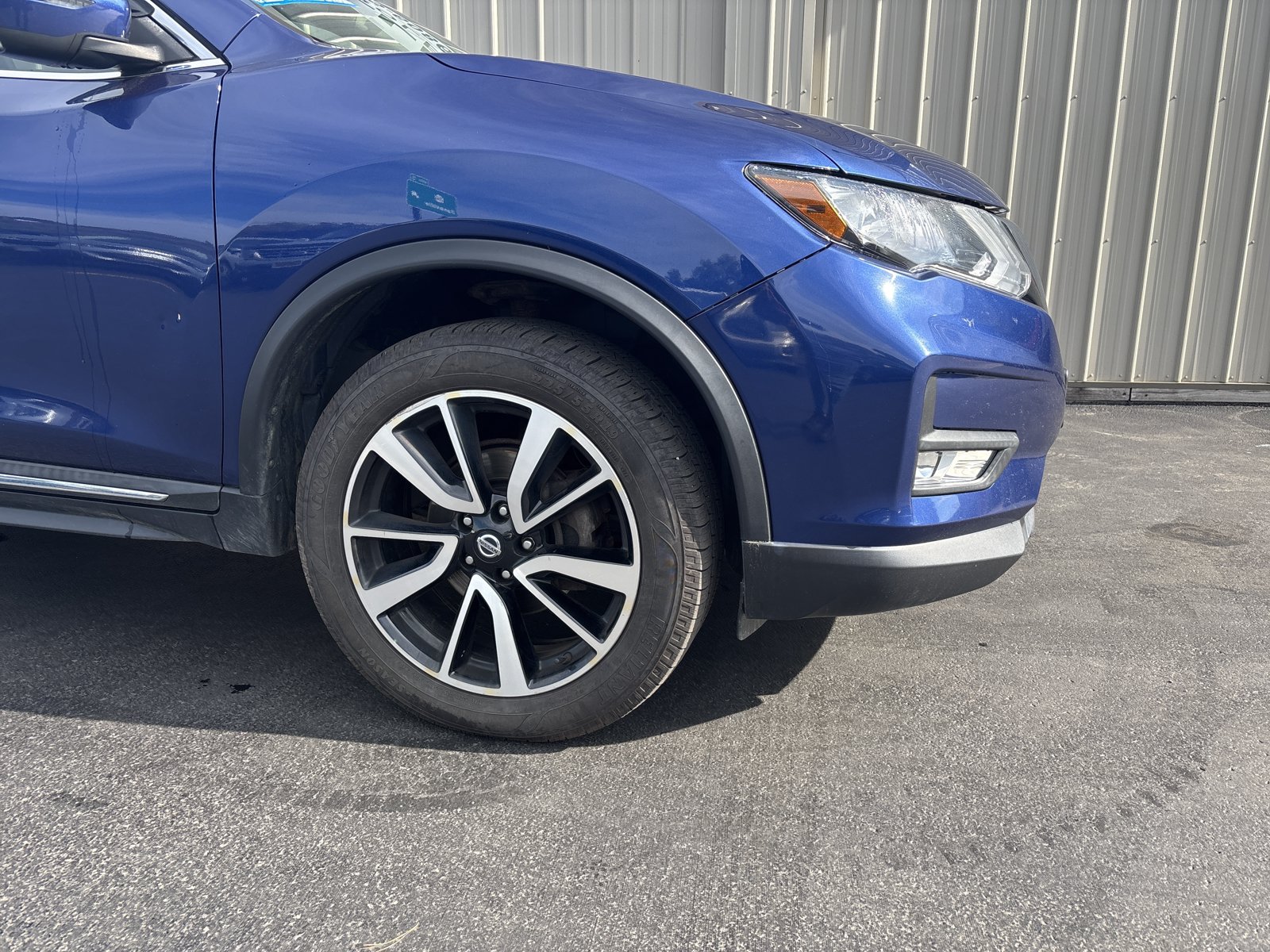 Used 2019 Nissan Rogue SL AWD/4WD image 4
