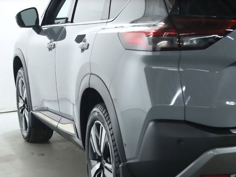 Used 2022 Nissan Rogue SL w/ SL Premium Package image 42