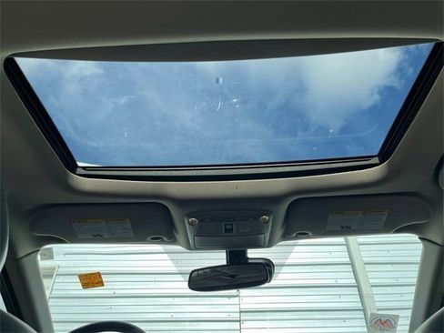 Used 2016 Nissan Maxima Platinum image 17