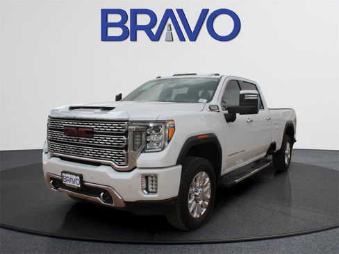 Used 2020 GMC Sierra 3500 Denali w/ Denali Ultimate Package image 11