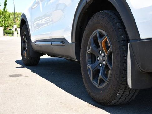 Used 2026 Ford Explorer Tremor w/ Tremor Convenience Package AWD/4WD image 10