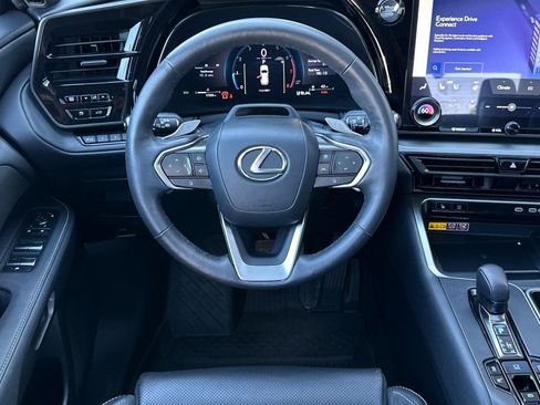 Certified 2025 Lexus TX 350 AWD w/ Technology Package image 29