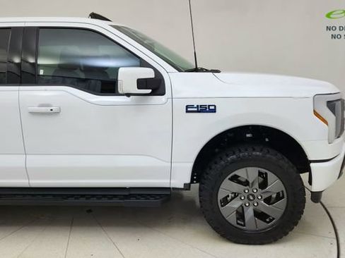 Used 2024 Ford F150 Lightning Lariat AWD/4WD image 7