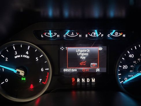 Used 2020 Ford Expedition XLT w/ FX4 Off-Road Package image 46