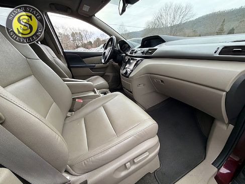 Used 2017 Honda Odyssey EX-L image 16