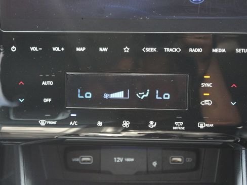 Used 2024 Hyundai Tucson Limited AWD/4WD image 22