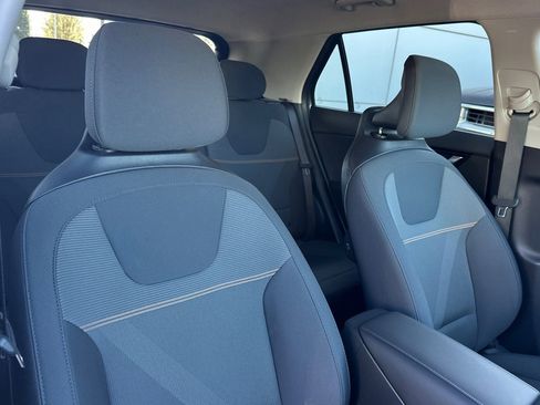 Used 2024 Kia Niro LX image 17