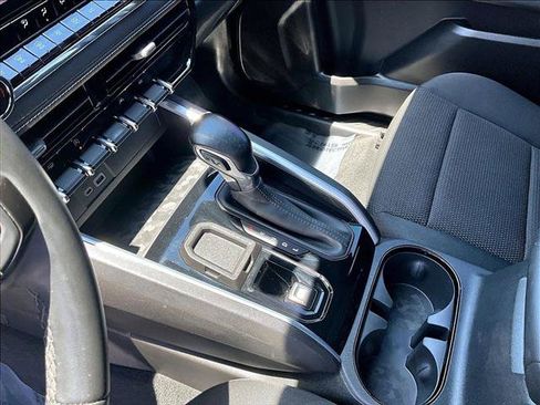 Used 2023 Chevrolet Colorado LT w/ LT Convenience Package RWD image 15