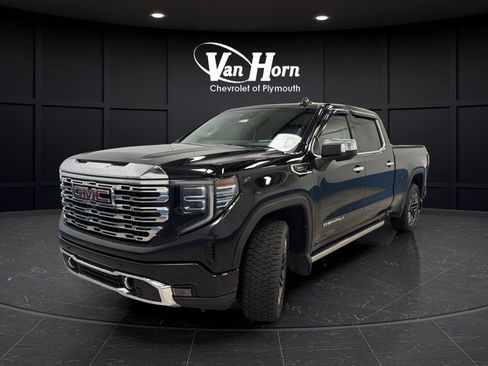 Used 2024 GMC Sierra 1500 Denali w/ Technology Package AWD/4WD image 3