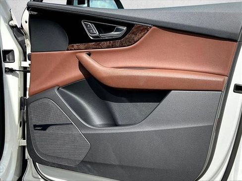 Used 2019 Audi Q7 3.0T Premium Plus w/ Premium Plus Package image 19