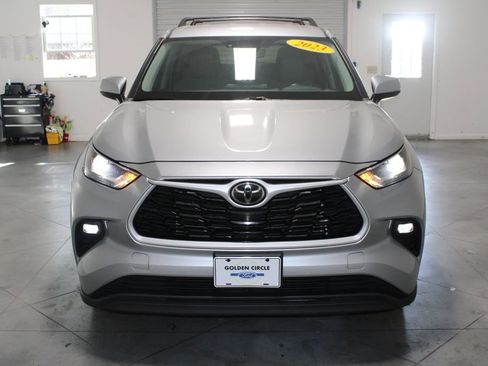 Used 2023 Toyota Highlander LE image 51