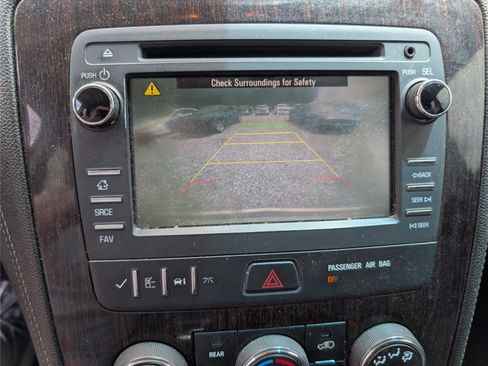 Used 2015 Chevrolet Traverse LT FWD image 14