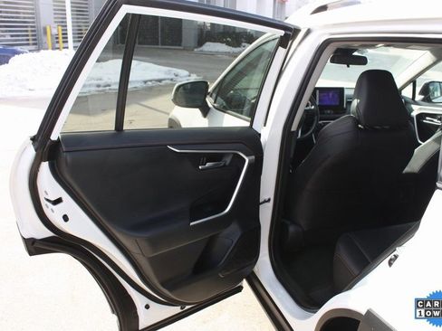 Used 2024 Toyota RAV4 Adventure image 15