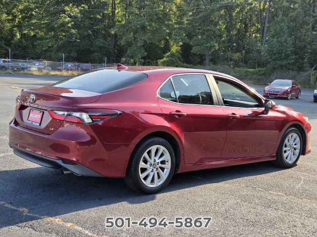 Used 2021 Toyota Camry LE FWD image 5