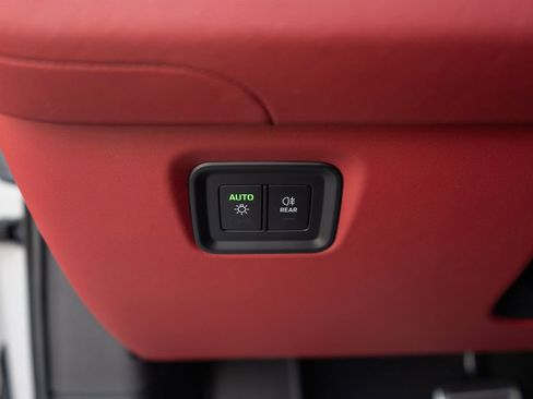 New 2026 Porsche Cayenne S AWD/4WD image 19