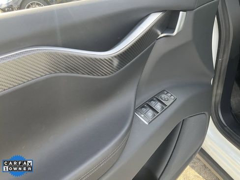 Used 2017 Tesla Model X 75D image 24