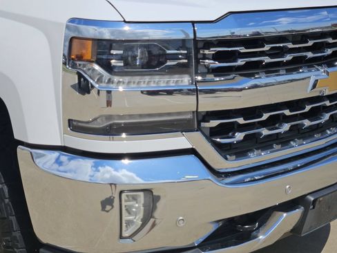 Used 2017 Chevrolet Silverado 1500 LTZ w/ Sport Package AWD/4WD image 8